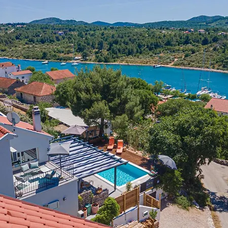 Vakantiehuis Kuca Mali Raj - Little Paradise Šibenik