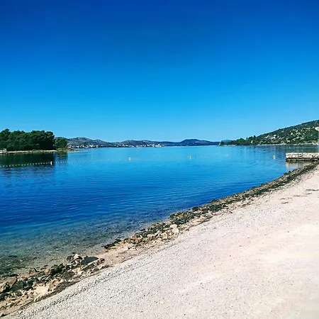 Kuca Mali Raj - Little Paradise Prázdninový dům Šibenik