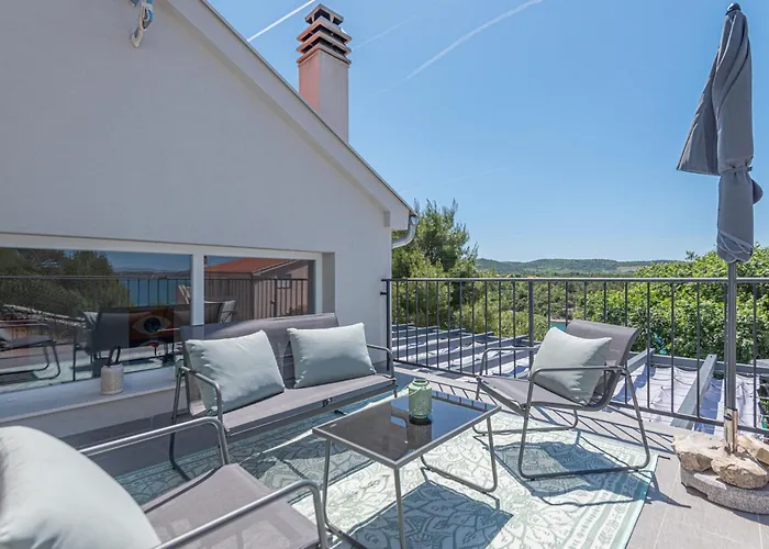 Kuca Mali Raj - Little Paradise * Šibenik